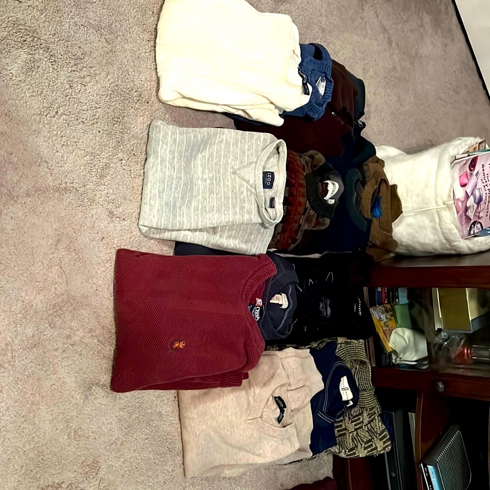 Vintage Mens sweaters brands such as Nautica, Izod, Chaps and more Lot of 15